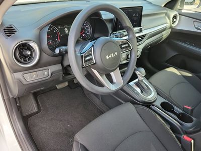 2024 Kia Forte - Photo 4