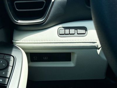 2026 Lexus IS - Photo 34