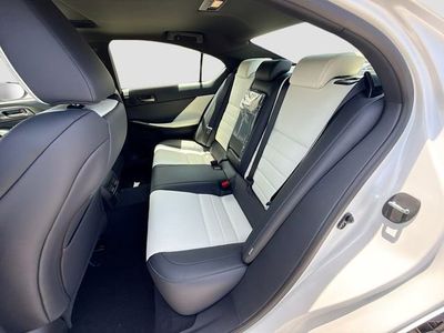 2026 Lexus IS - Photo 19