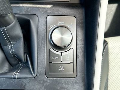2026 Lexus IS - Photo 28