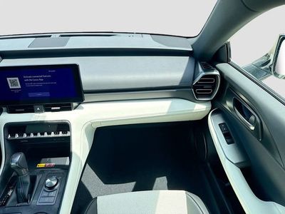 2026 Lexus IS - Photo 17
