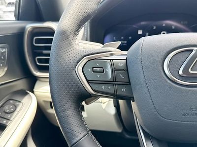 2026 Lexus IS - Photo 36