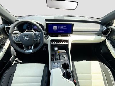 2026 Lexus IS - Photo 15