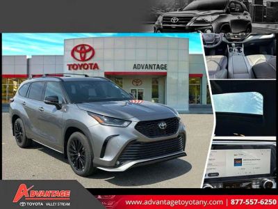 2026 Toyota Highlander XSE in Gray — front three-quarter view