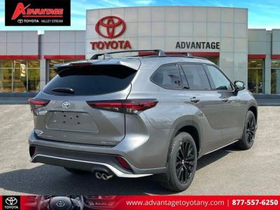 2026 Toyota Highlander — photo 7 view