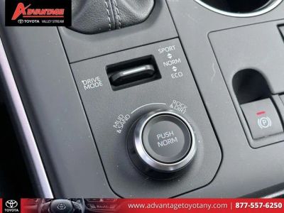 2026 Toyota Highlander — photo 38 view