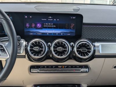 2025 Mercedes-Benz GLB - Photo 15