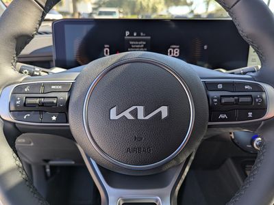 2026 Kia K5 — photo 27 view