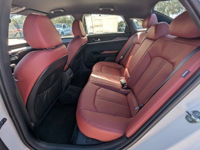 2026 Kia K5 — photo 14 view