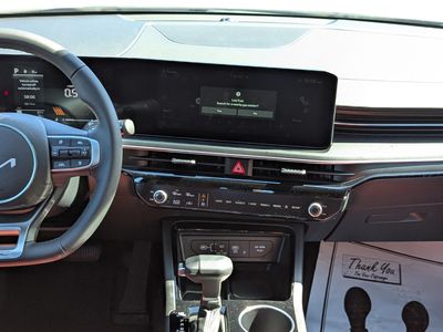 2026 Kia K5 — photo 12 view
