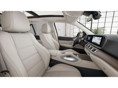 2026 Mercedes-Benz GLE — interior view