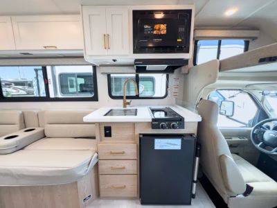 2027 Thor Motor Coach CHATEAU - Photo 7