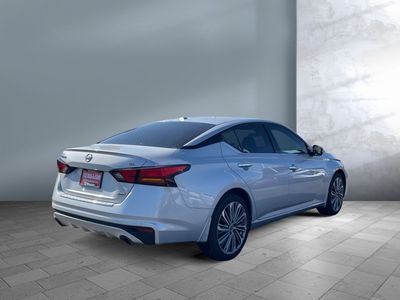 2023 Nissan Altima - Photo 6