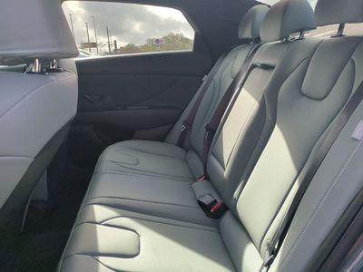 2026 Hyundai ELANTRA HYBRID - Photo 14