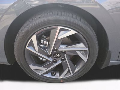 2026 Hyundai ELANTRA HYBRID - Photo 11