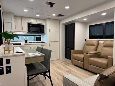 2026 Brinkley Model I - Photo 7