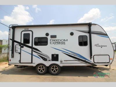 2023 Coachmen RV Freedom Express — rear three-quarter view