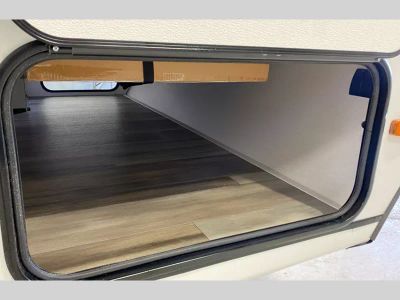 2023 Coachmen RV Freedom Express — photo 26 view