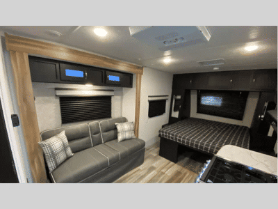 2023 Coachmen RV Freedom Express — photo 28 view