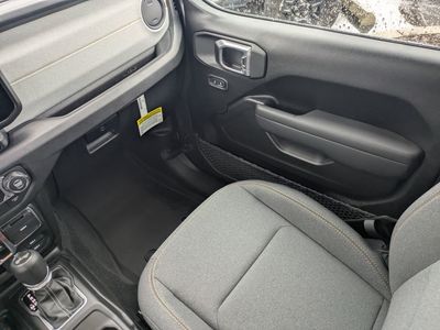 2026 Jeep Wrangler - Photo 15