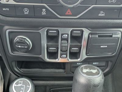 2026 Jeep Wrangler - Photo 20