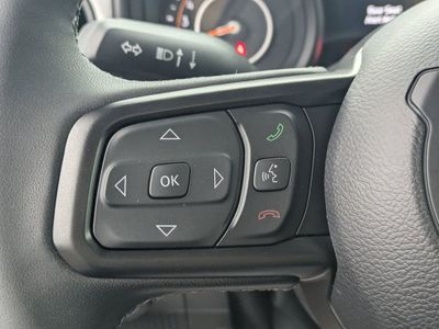2026 Jeep Wrangler - Photo 23