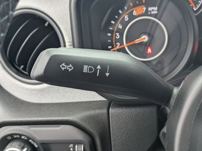2026 Jeep Wrangler - Photo 25