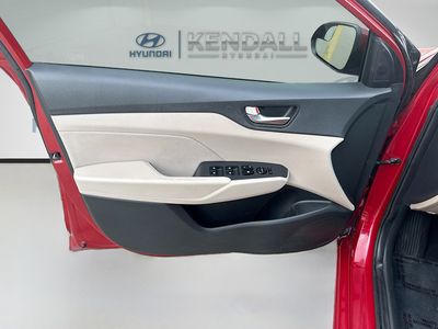 2022 Hyundai Accent - Photo 14