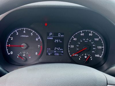 2022 Hyundai Accent - Photo 6