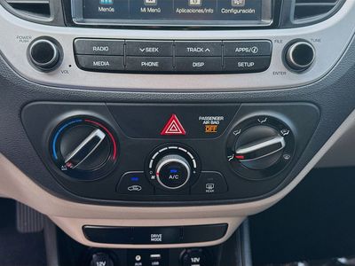 2022 Hyundai Accent - Photo 9