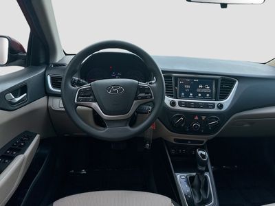 2022 Hyundai Accent - Photo 15