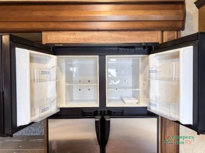 2016 Keystone RV Montana High Country — photo 47 view