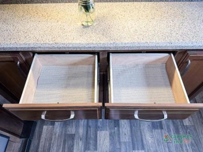 2016 Keystone RV Montana High Country — photo 19 view