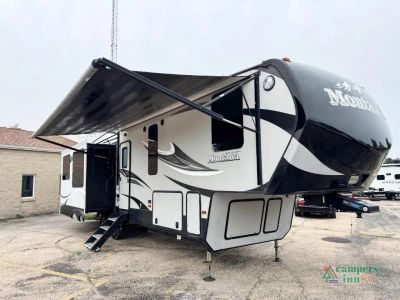 2016 Keystone RV Montana High Country — side profile view