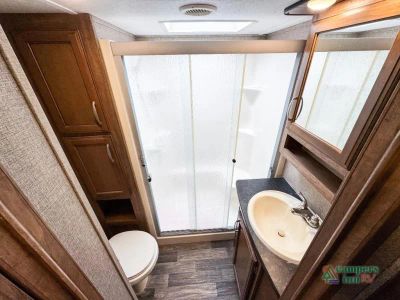 2016 Keystone RV Montana High Country — photo 27 view