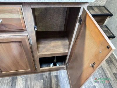 2016 Keystone RV Montana High Country — photo 20 view
