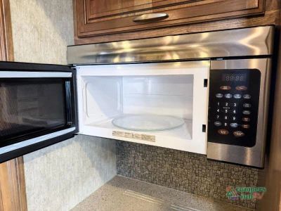 2016 Keystone RV Montana High Country — photo 49 view