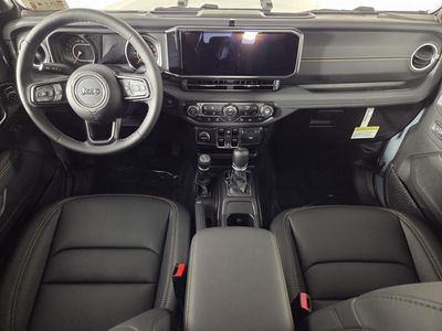 2026 Jeep Gladiator — photo 19 view