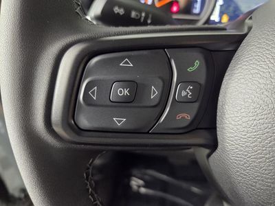 2026 Jeep Gladiator — photo 14 view