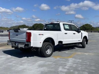 2026 Ford F-350SD - Photo 3