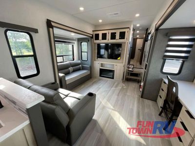 2025 Forest River RV Cardinal - Photo 18