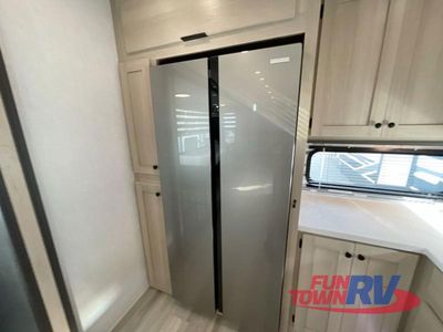 2025 Forest River RV Cardinal - Photo 15