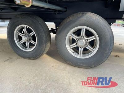 2025 Forest River RV Cardinal - Photo 7