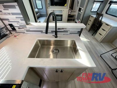 2025 Forest River RV Cardinal - Photo 12