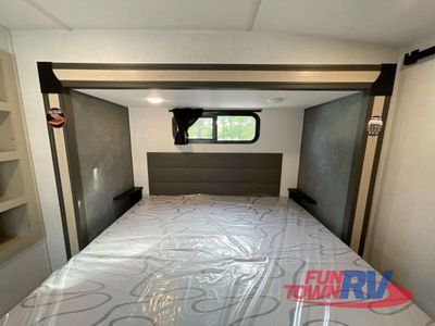2025 Forest River RV Cardinal - Photo 28