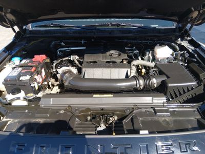 2024 Nissan Frontier - Photo 9