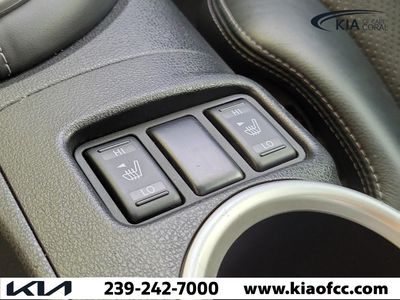 2014 Nissan 370Z — photo 26 view