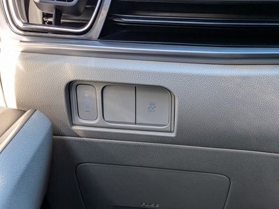 2026 Kia Sorento — photo 28 view