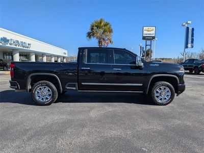 2024 Chevrolet Silverado 2500HD - Photo 2