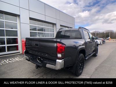 2023 Toyota Tacoma - Photo 8